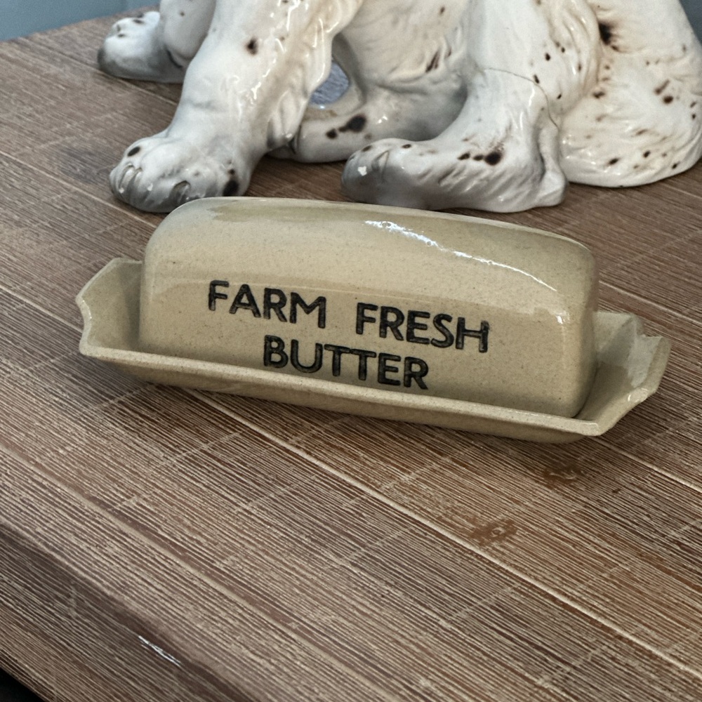 Rare Vintage Moira Farmhouse Handmade English Stoneware Butter Dish